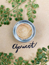 Load image into Gallery viewer, Dixie Belle Chameleon Wax - 1.3oz