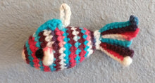 Load image into Gallery viewer, NEW Handcrafted Wool Fish N1 - Ecuador