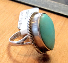 Load image into Gallery viewer, VINTAGE Silver Turquoise Ring Size 5.5