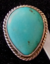 Load image into Gallery viewer, VINTAGE Silver Turquoise Ring Size 5.5