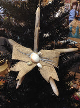 Load image into Gallery viewer, NEW 11" Hanging Driftwood &amp; Burlap Star
