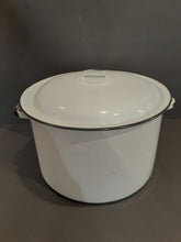 Load image into Gallery viewer, VINTAGE Enamelware Stockpot with Lid - Large
