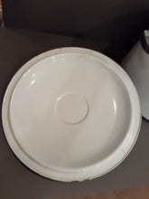 Load image into Gallery viewer, VINTAGE Enamelware Stockpot with Lid - Large
