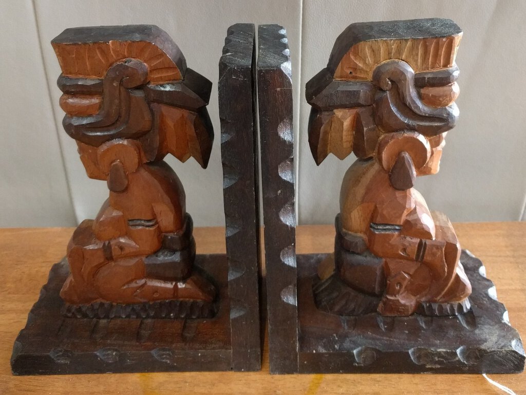PAIR Hand-carved Native American Chief Bookends