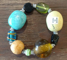 Load image into Gallery viewer, NEW Beaded Bracelet - Made in India 12252
