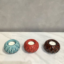 Load image into Gallery viewer, NEW Set of 3 Ceramic Tea Light Holders - 609457

