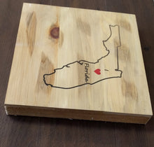 Load image into Gallery viewer, NEW Reclaimed Wood I (Heart) Florida Box Sign
