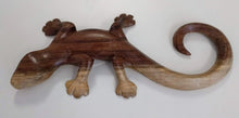 Load image into Gallery viewer, NEW Acacia Wood Carved Gecko J64A

