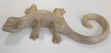 Load image into Gallery viewer, NEW Acacia Wood Carved Gecko J64A
