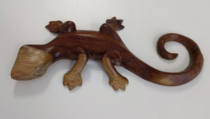NEW Acacia Wood Carved Gecko J64A