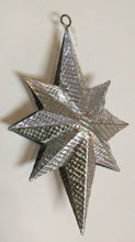 Load image into Gallery viewer, NEW Three-dimensional Metal Star Ornament
