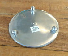 Load image into Gallery viewer, NEW 4" Cast Aluminum Footed Plate
