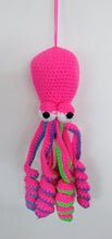 Load image into Gallery viewer, NEW Handcrafted Wool Octopus N2 - Ecuador
