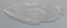 Load image into Gallery viewer, Glass Textured Ovenproof Fish Plate
