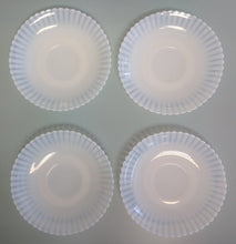 Load image into Gallery viewer, SET 8-Pc Vintage Macbeth-Evans Monax Petalware Cups and Saucers
