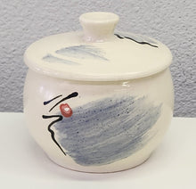 Load image into Gallery viewer, Asian Jar
