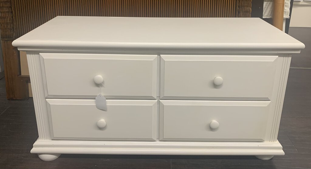 Hart Furniture Painted 4-Drawer Blanket Chest