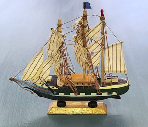 Vintage Wood Cutty Sark Figurine