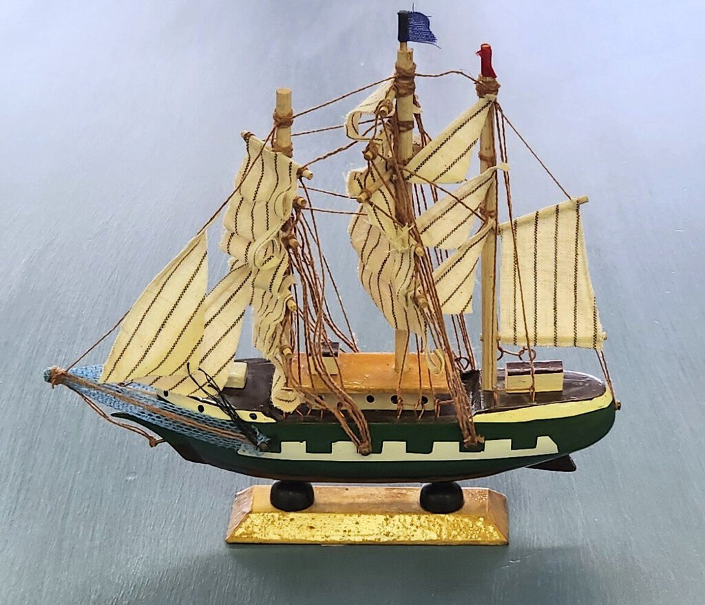 Vintage Wood Cutty Sark Figurine