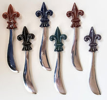 Load image into Gallery viewer, NEW Vibrant Fleur de Lis Spreader - 13585
