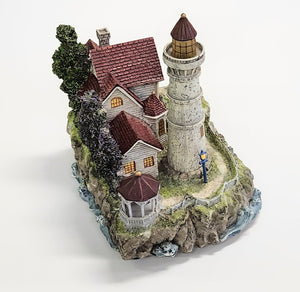 2004 Thomas Kinkade Victorian Lighthouse Illuminated with Clock