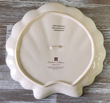 Load image into Gallery viewer, Shoreline Collection Home Studio Scallop Shell Plate
