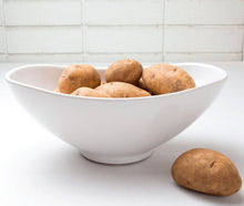 Load image into Gallery viewer, Elite Global Solutions Oval Melamine Bowl - M138OV
