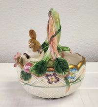 Load image into Gallery viewer, Fitz and Floyd Garden Rhapsody Small Basket (with box)
