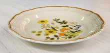 Load image into Gallery viewer, Mikasa Garden Club Fresh Floral Salad Plate

