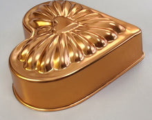 Load image into Gallery viewer, Copper Tone Mold - Heart
