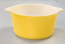 Load image into Gallery viewer, Pyrex 473 1 Quart Yellow Casserole Bowl
