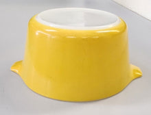 Load image into Gallery viewer, Pyrex 473 1 Quart Yellow Casserole Bowl
