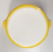 Load image into Gallery viewer, Pyrex 473 1 Quart Yellow Casserole Bowl
