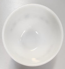 Load image into Gallery viewer, Pyrex Town and Country 401 1.5 Qt. Mixing Bowl
