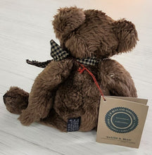 Load image into Gallery viewer, Boyds Bears &amp; Friends Baxter B. Bean with Tag
