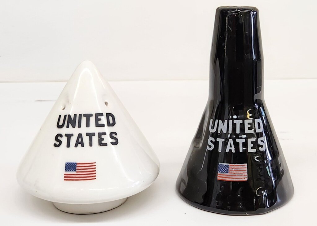 NASA Kennedy Space Center Apollo/Gemini Salt & Pepper Shakers