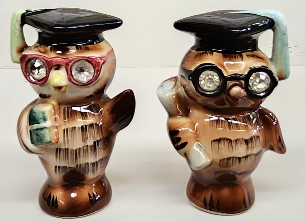Vintage Lefton Owl Graduates 30145 Salt & Pepper Shakers