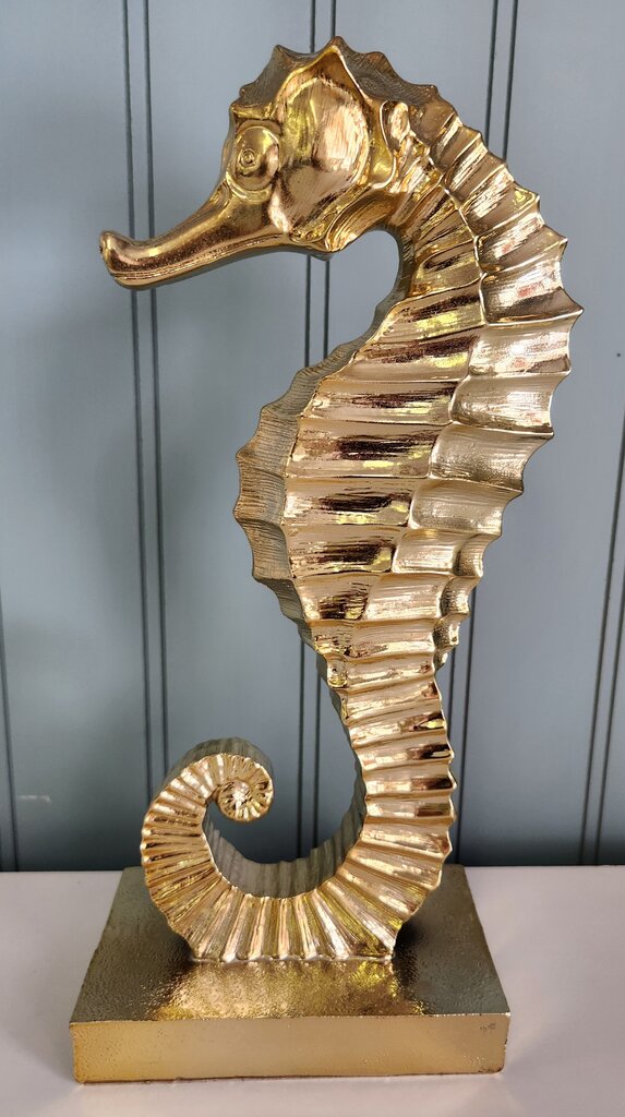 Golden Seahorse Sitter