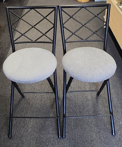 PAIR Collapsible Counter Stools