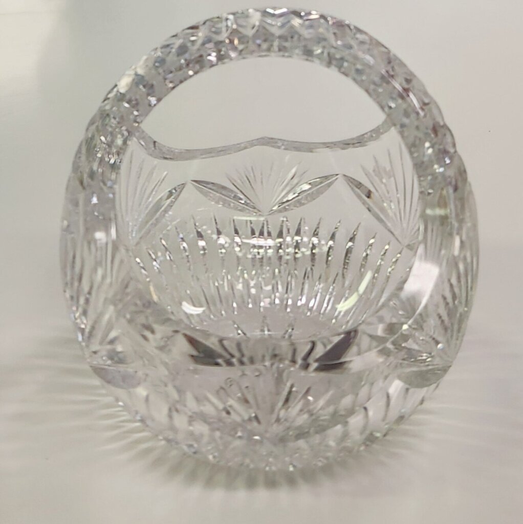 Fifth Avenue Crystal Hand Cut Basket Vase