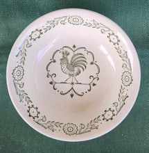 Load image into Gallery viewer, SET 4-Pc Vintage Scio Pottery Provincial Green Rooster Bowls
