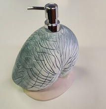Load image into Gallery viewer, Sea Shell Soap Dispenser
