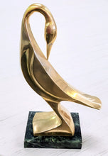 Load image into Gallery viewer, Brass Shore Bird on Marble Base
