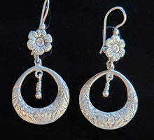 Load image into Gallery viewer, Sterling Silver Debossed Floral Hoop Earrings 925
