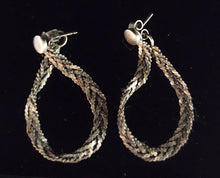 Load image into Gallery viewer, Vintage Herringbone Silvertone Hoop Earrings
