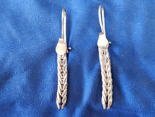 Load image into Gallery viewer, Vintage Herringbone Silvertone Earrings
