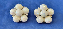 Load image into Gallery viewer, Vintage Iridescent Faux Pearl Cluster Clip Earrings
