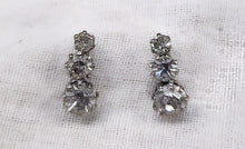 Load image into Gallery viewer, Vintage Silvertone Crystal Earrings
