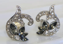Load image into Gallery viewer, Rhinestone and Green Stone Clip On Earrings
