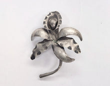 Load image into Gallery viewer, Vintage Sterling Silver Flower Brooch - 925
